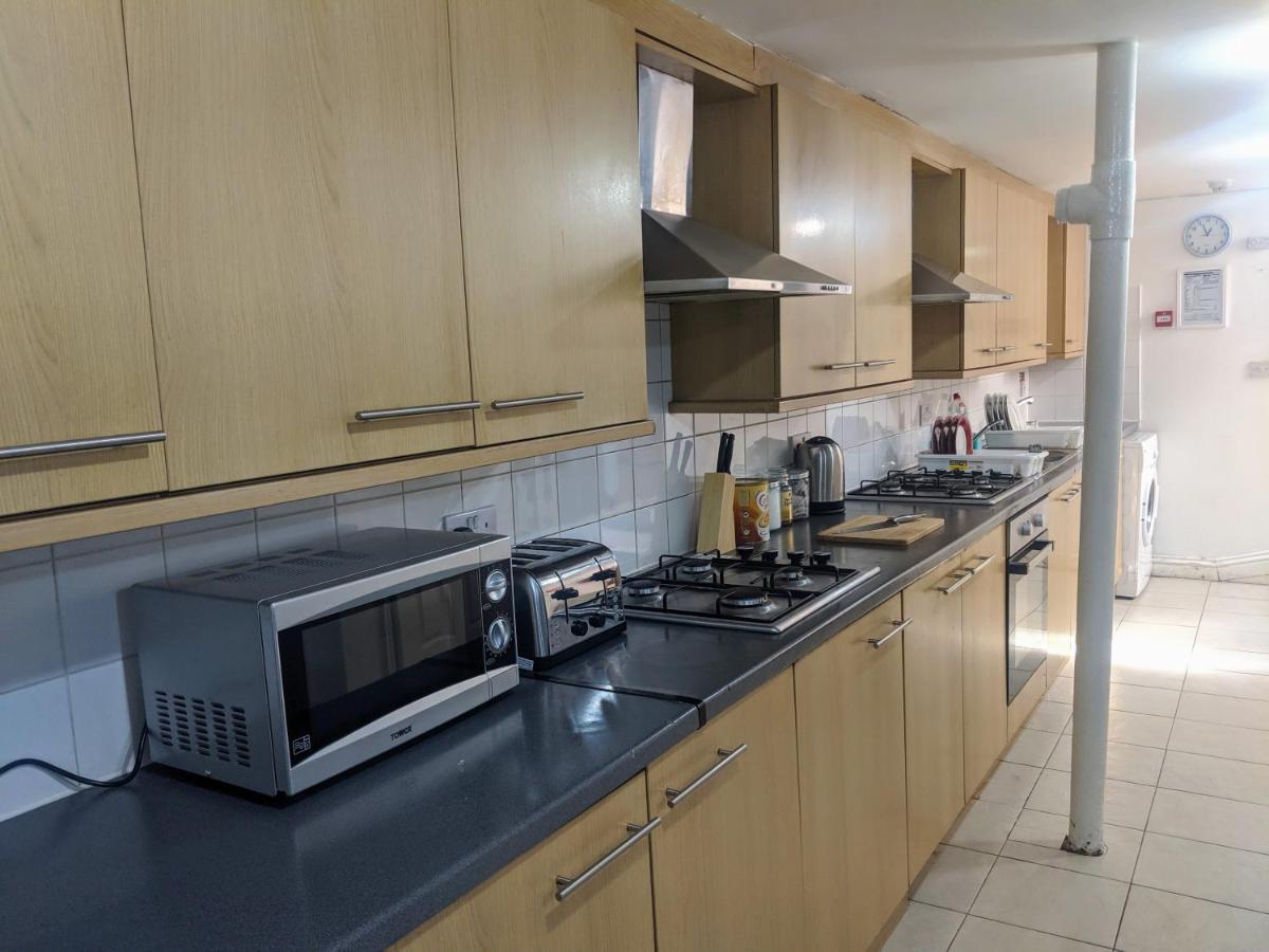 Alexandra Contractor House - Free Parking For Large Vans, Free Wifi & Netflix By Firoz Property Management Gasthuis 2*